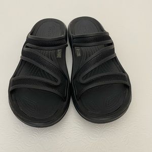 Croc Sandal black size 6